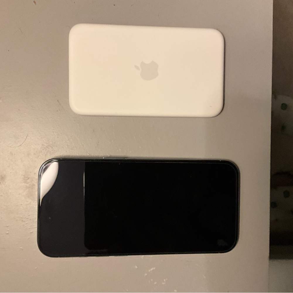 Apple iPhone 17 Air and MagSafe Charger.